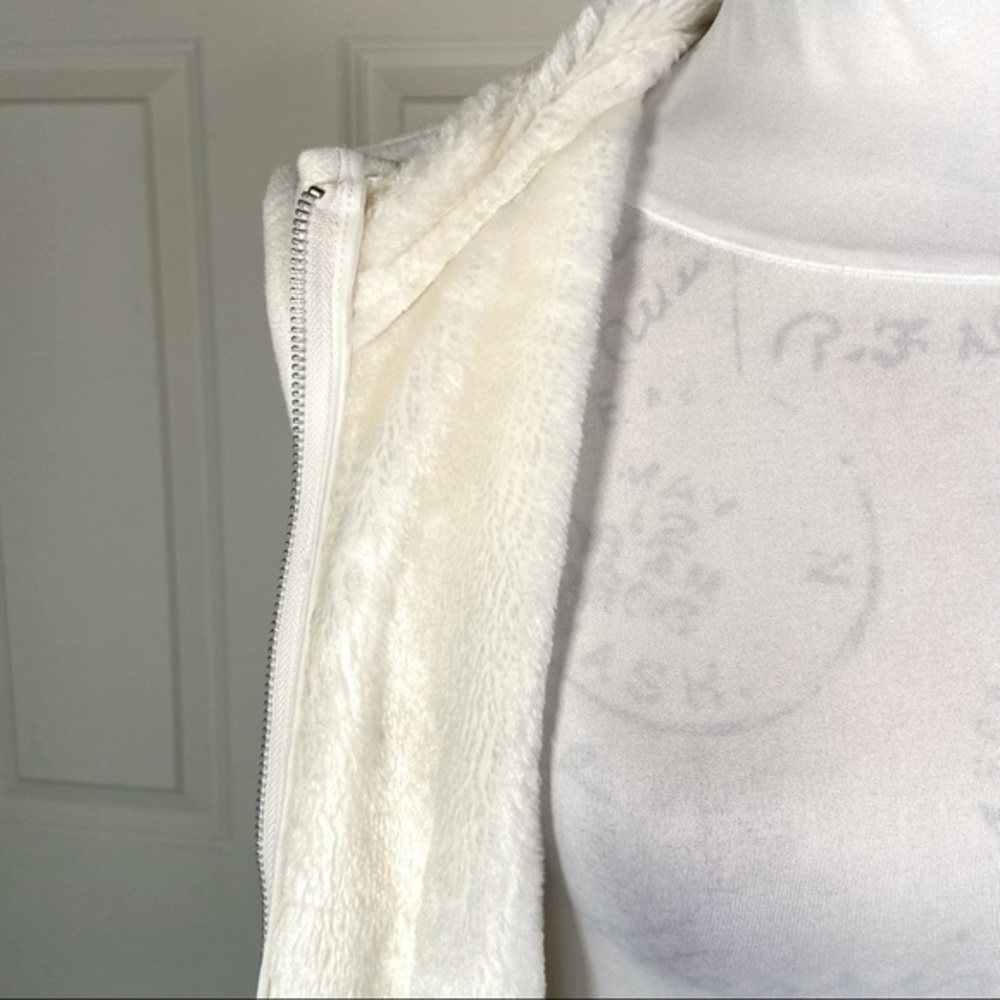 Evan Picone Zip Up Fleece Ivory Vest - Picture 9 of 10
